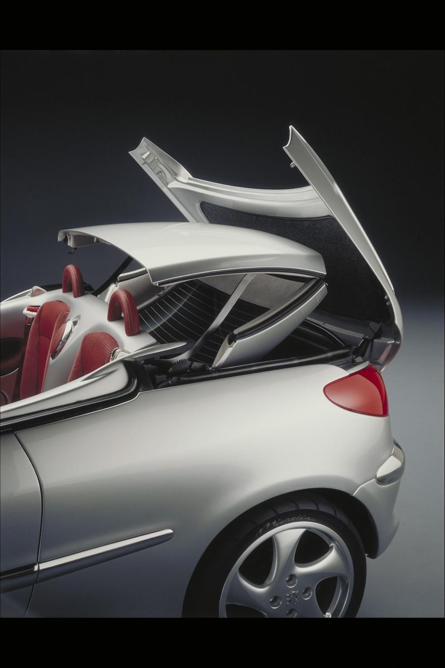 Peugeot 20 Coeur Concept 1998 года  (фото 6 из 12)